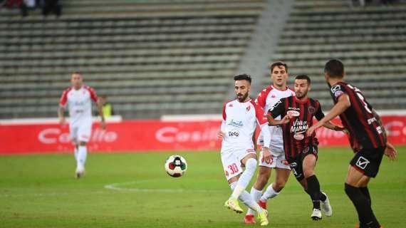 Bari, pari giusto nel derby: ora 10 giorni cruciali. Che lotta in zona playoff!