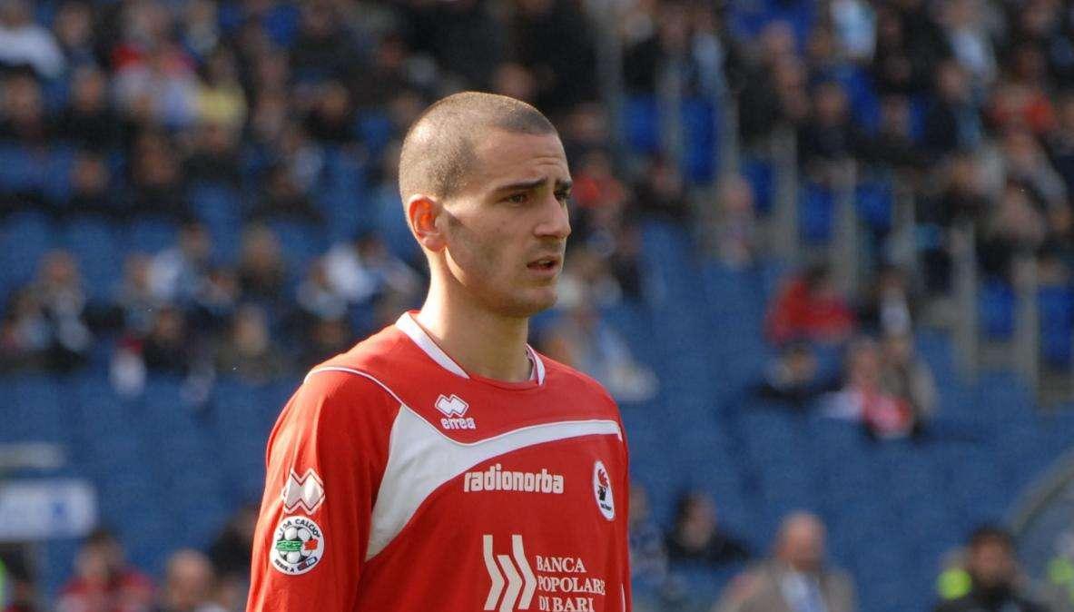 Bari e Brescia, nobili 'intruse' in B. Da Cassano e Bonucci a... Baggio e Pirlo, i magici calciatori del passato