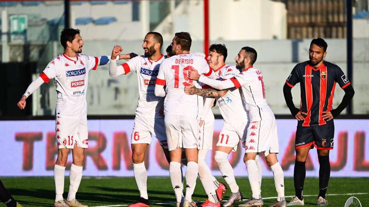L'ex Gentili a TuttoBari: "Col Catanzaro gara di cartello. Galletti alla ricerca dei giusti equilibri. Chi tiferò domenica? Legato ad entrambe..."
