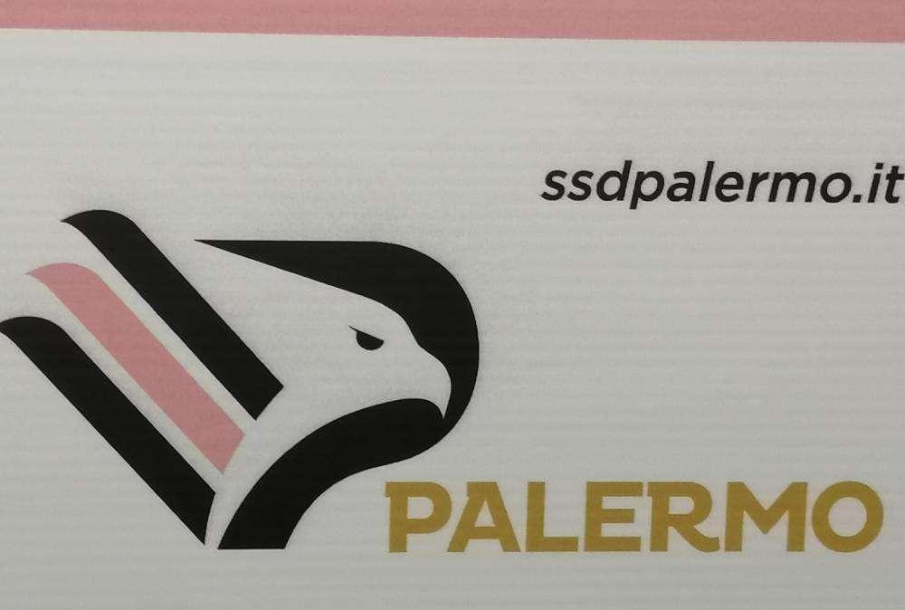 Palermo copia Bari: due su due in D e fuori in Coppa