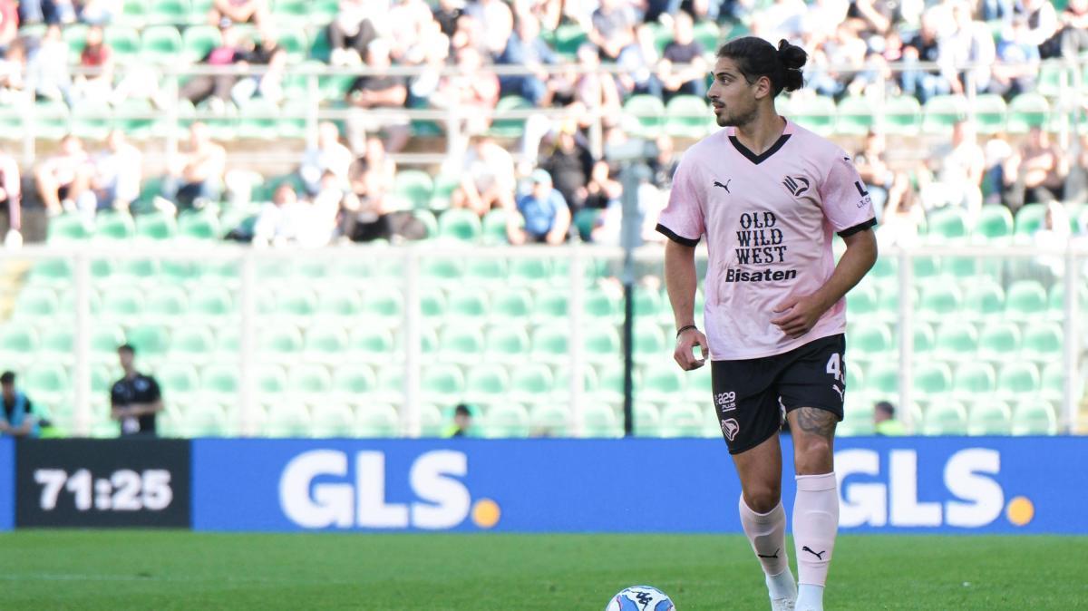 Nikolaou saluta Palermo e l'Italia: l'ex Bari ritorna in patria