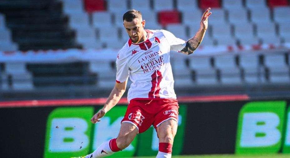 Bari retrocesso? In C si inizia a valutare l'ipotesi. Ds Cavese: "Biancorossi rischiano grosso"