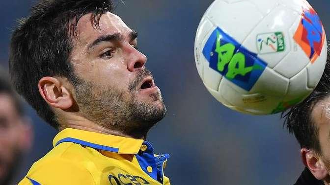 L'ex Candellone protagnista. Due gol, un magic moment. E indica il più forte in B