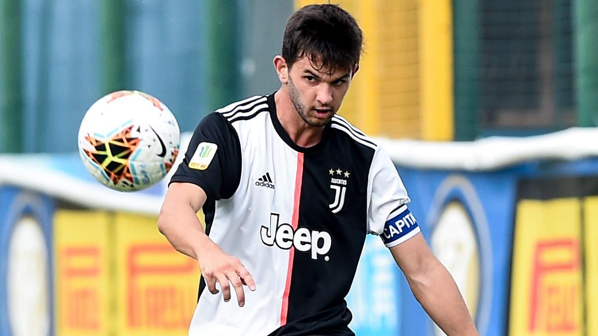 Mirko Conte a TuttoBari: "Allenai Anzolin alla Juventus. È un leader dall'ottimo piede"