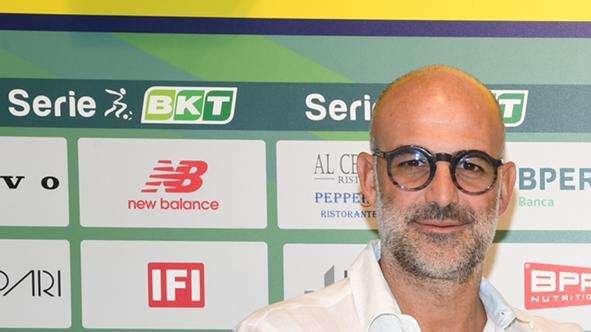 Ds Vaira (accostato ai biancorossi): "Il Bari farà un buon mercato. Mio futuro? Qualche telefonata mi ha fatto piacere"