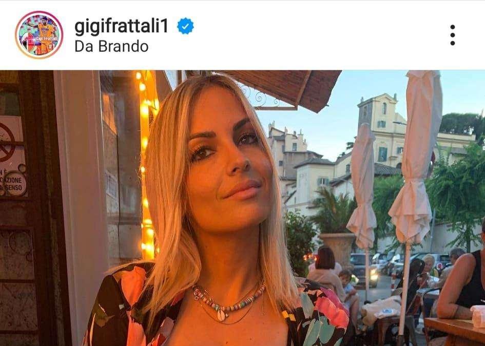Social - D'Ursi e Perrotta in piscina con i figli. Frattali torna a Roma, Sabbione a Genova. FOTO