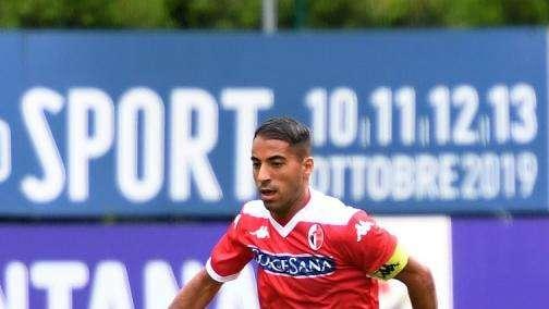 L'allenamento: sala video e tattica. Ok Esposito, out solo Hamlili