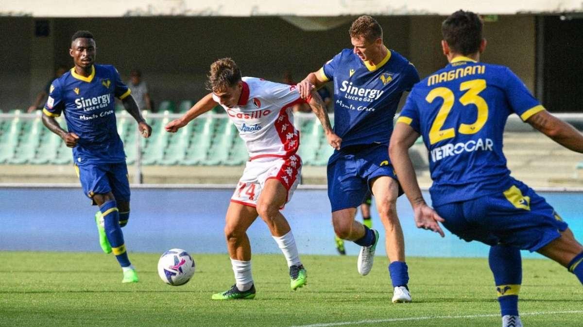 Rep - Verso il Parma: ancora il doppio trequartista. E Cheddira unico attaccante