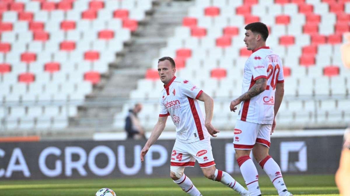 VIDEO - Bari, che batosta! 0-3 con la Carrarese, l'opinione dei tifosi...