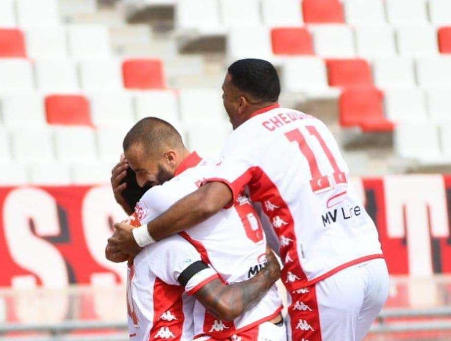 Bari, 6 bellissimo! Vetta conquistata, ma la lotta è appena cominciata