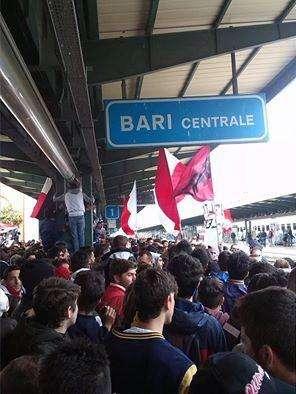 Accadde oggi  - Carpi battuto e folla in stazione, Bari in delirio per il sogno play-off
