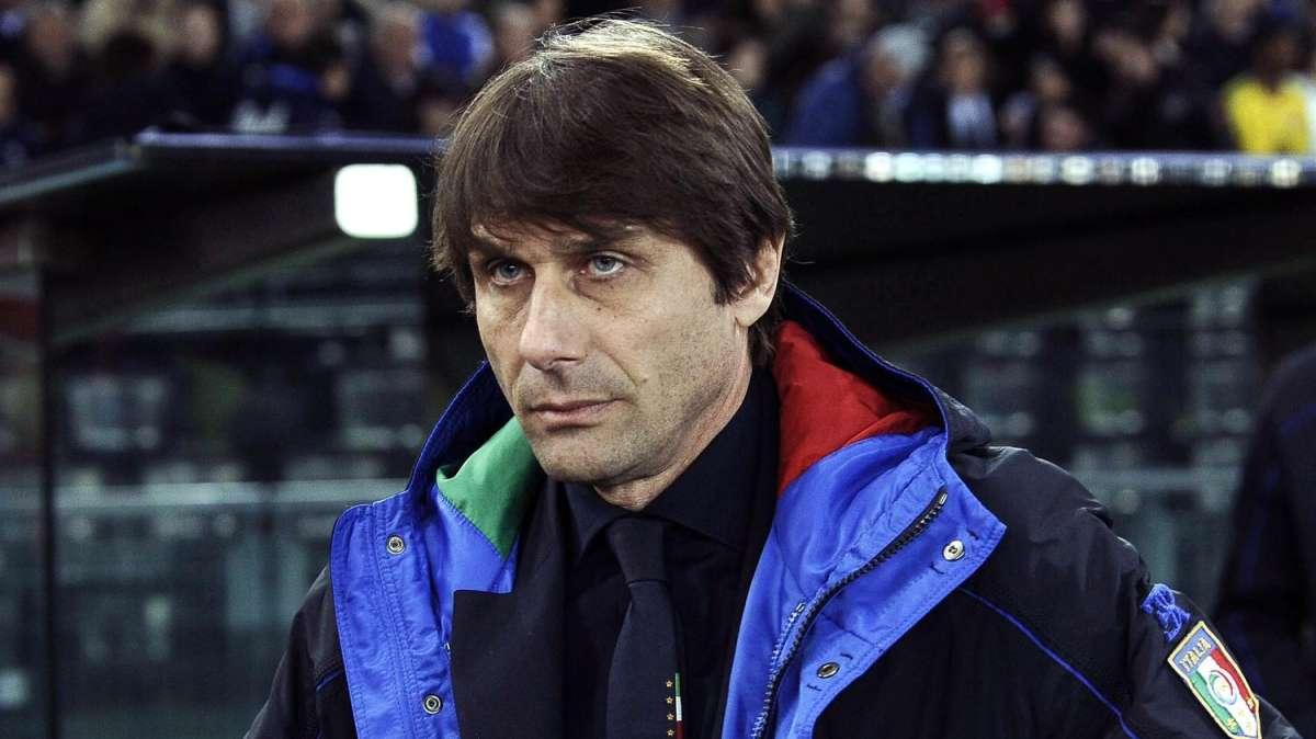 Bari e Napoli, storia di un gemellaggio indesiderato. Conte nuovo timoniere dei partenopei. Ecco i doppi ex sparsi nella storia