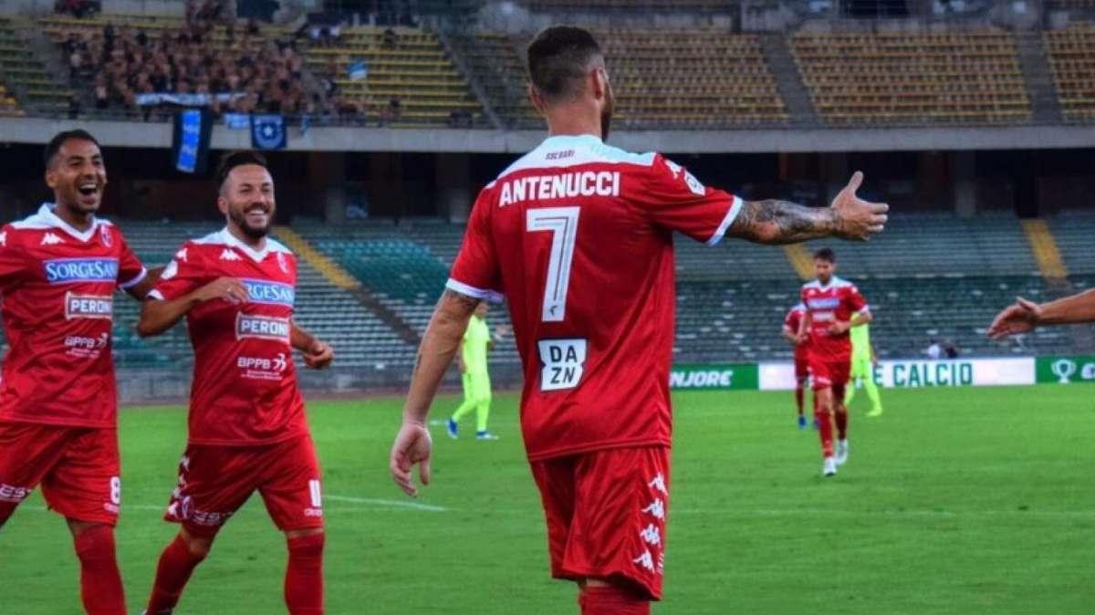 Una sfida dall’antico sapore di serie A. Tutti i temi di Bari-Reggina