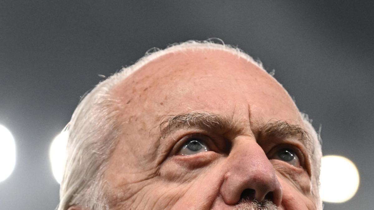 Tuttosport: "Crac Bari. Ansia Napoli". GdS: "Indagati i DeLa". CdS: "La replica: tutto sarà chiarito"