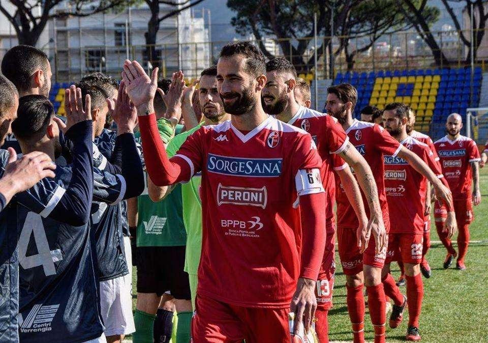 GdS - Il Bari non sa più vincere in trasferta. Cavese da applausi