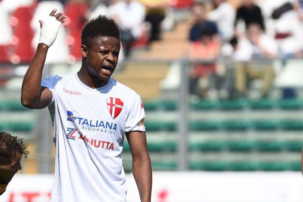 TuttoBari - Baraye, contatti nelle scorse ore. Il calciatore prende tempo
