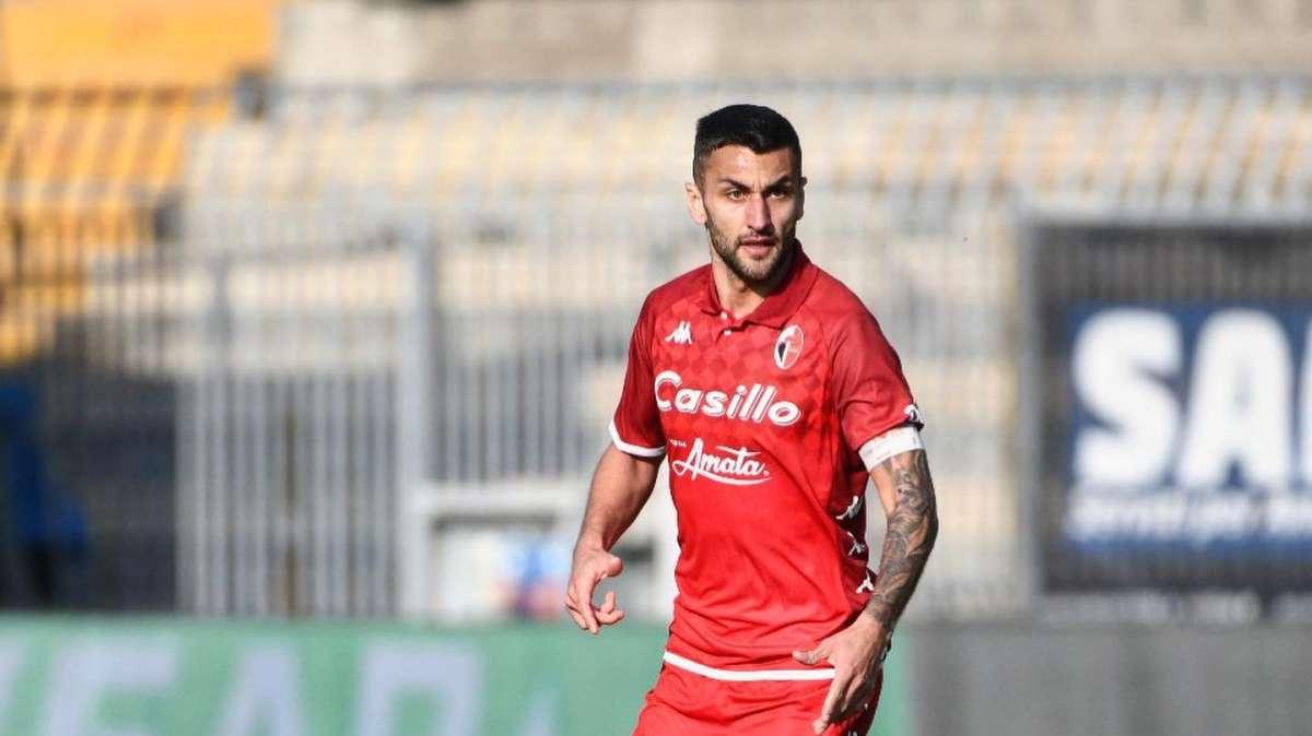 Maita il più ammonito del campionato. Bari, la classifica dei "gialli"
