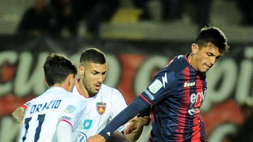 TuttoBari - Possibile l'arrivo dello svincolato D'Orazio. Tentativo anche per De Risio ma il Catanzaro prova a resistere: la situazione