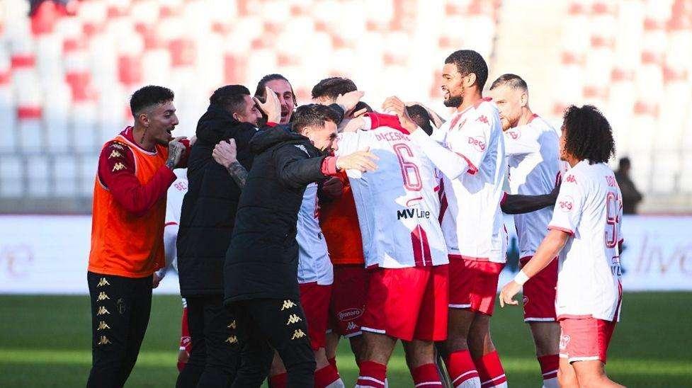 Bari-Ternana è (anche) scontro generazionale: il ‘bomber’ più anziano e quello più giovane