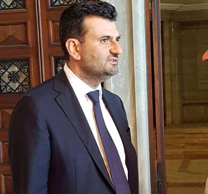 Decaro: "Belli i nuovi seggiolini! Purtroppo Bari-Ternana da casa"