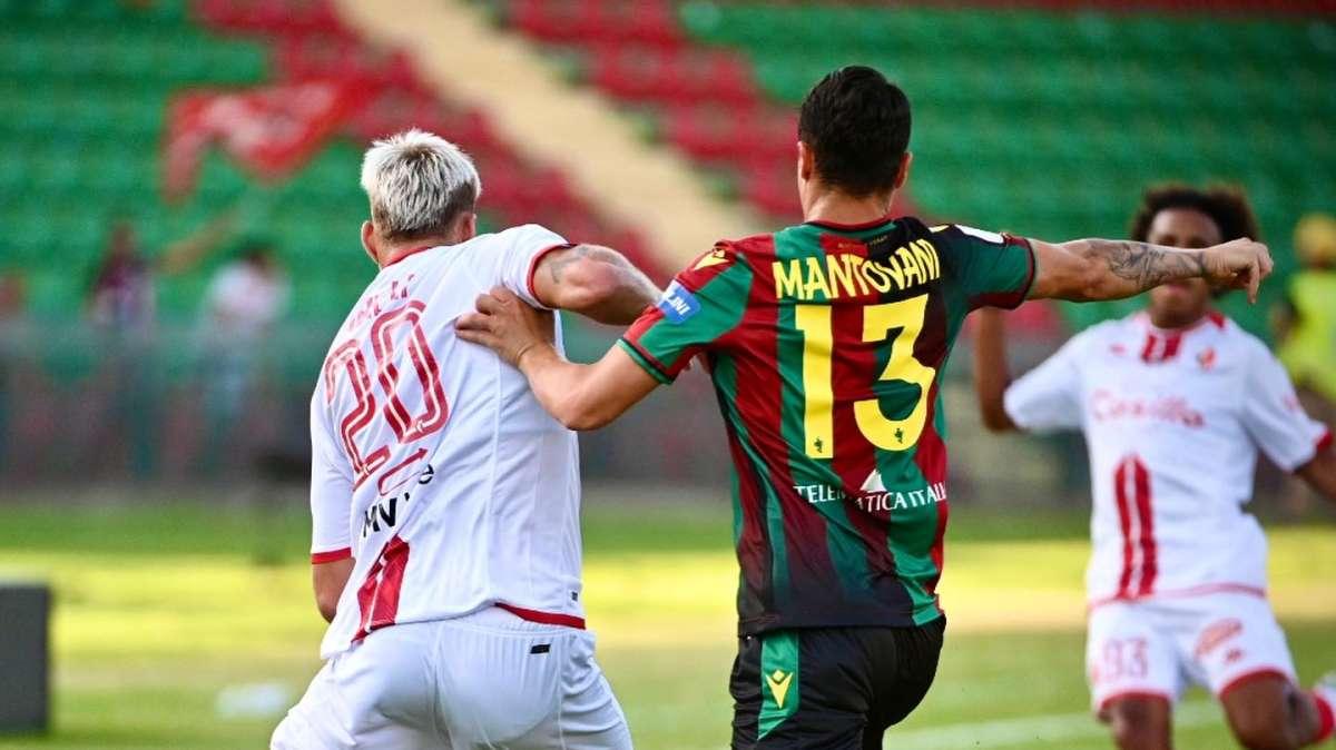 Bari, ancora non ci siamo. Squadra lenta e prevedibile, la Ternana spreca e grazia i biancorossi