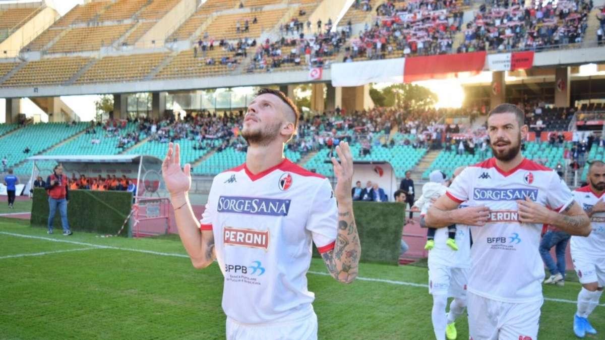 Perrotta: "Ringrazio società e tifoseria, pronti per lottare ancora"
