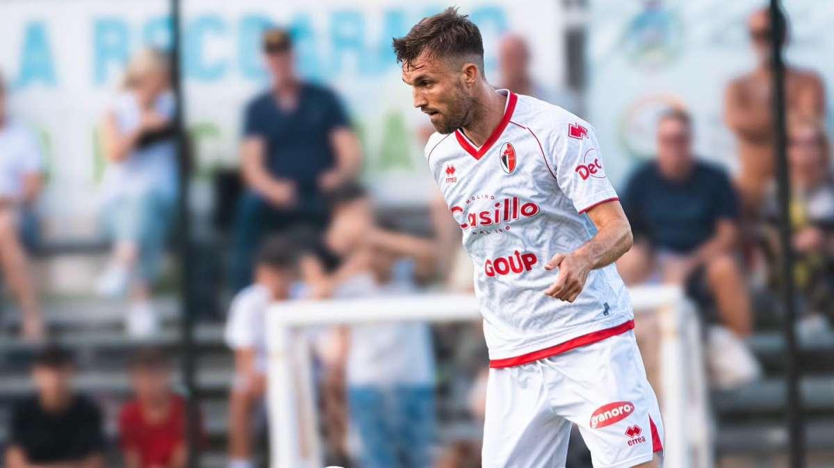 Addio Zuzek. La nota del Bari e il saluto del difensore sui social