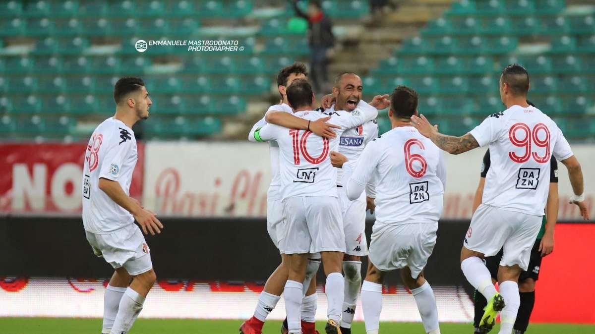 Bookmakers, fiducia nel Bari con il Messina. Le quote