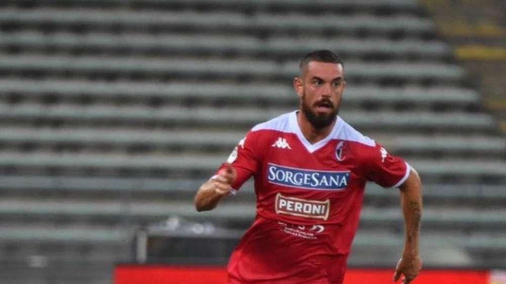 Monopoli-Bari 2-2, a segno Sabbione ed Antenucci. Espulso Perrotta, rivivi il match