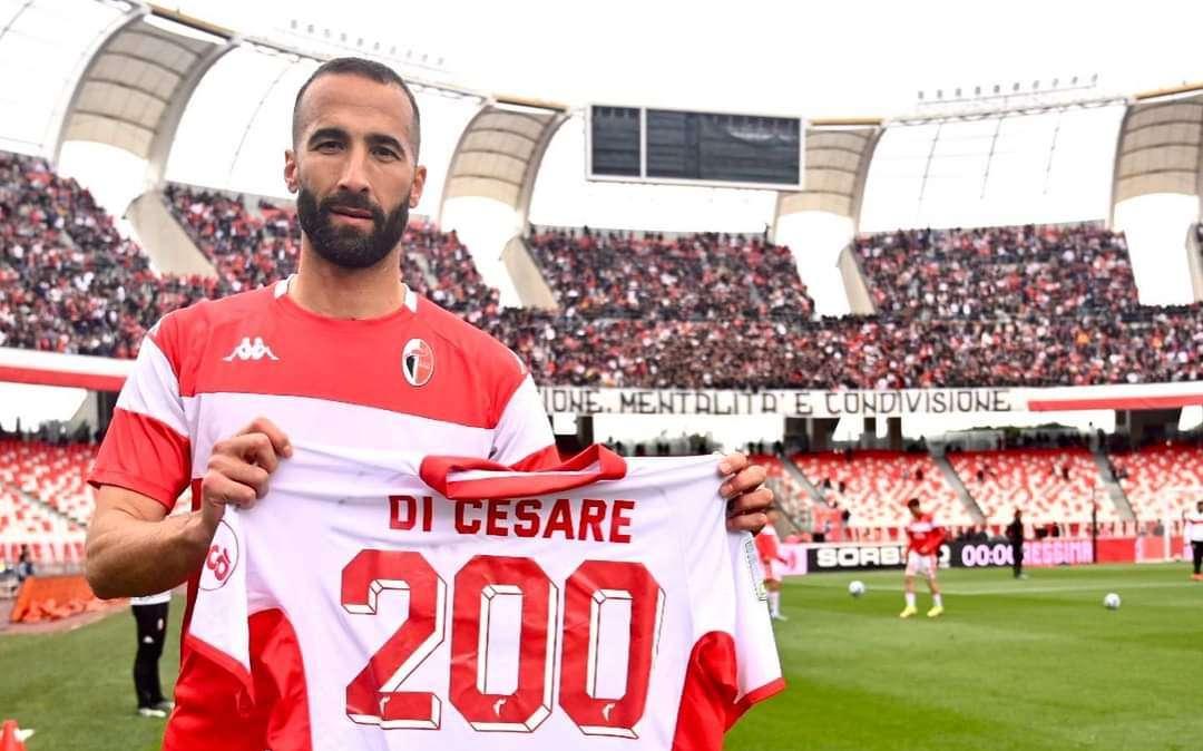 Bari, tre punti e terzo posto nel giorno di Di Cesare. Ora i playoff (e il Genoa)