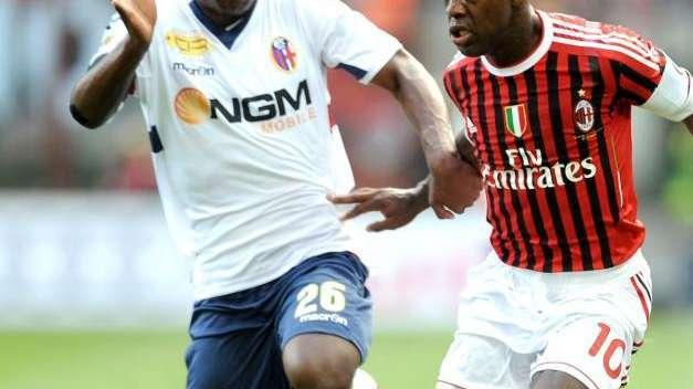 "Lavati che sei sporco" contro un giocatore di colore. Ed è mega-rissa...