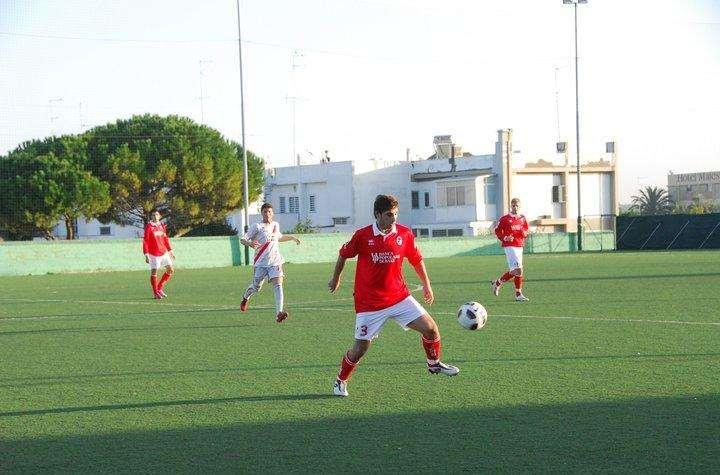 Dario Cascione in azione con la maglia del Bari