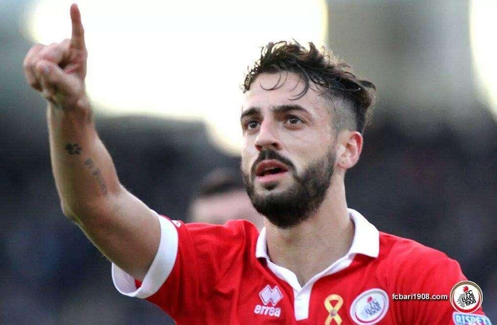 Storie biancorosse - Il Bari supera il Modena col doppio-rigore di Caputo 