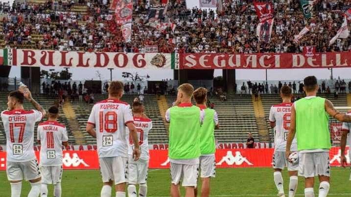 Bari-Reggina, le probabili: difesa a 3, novità a destra