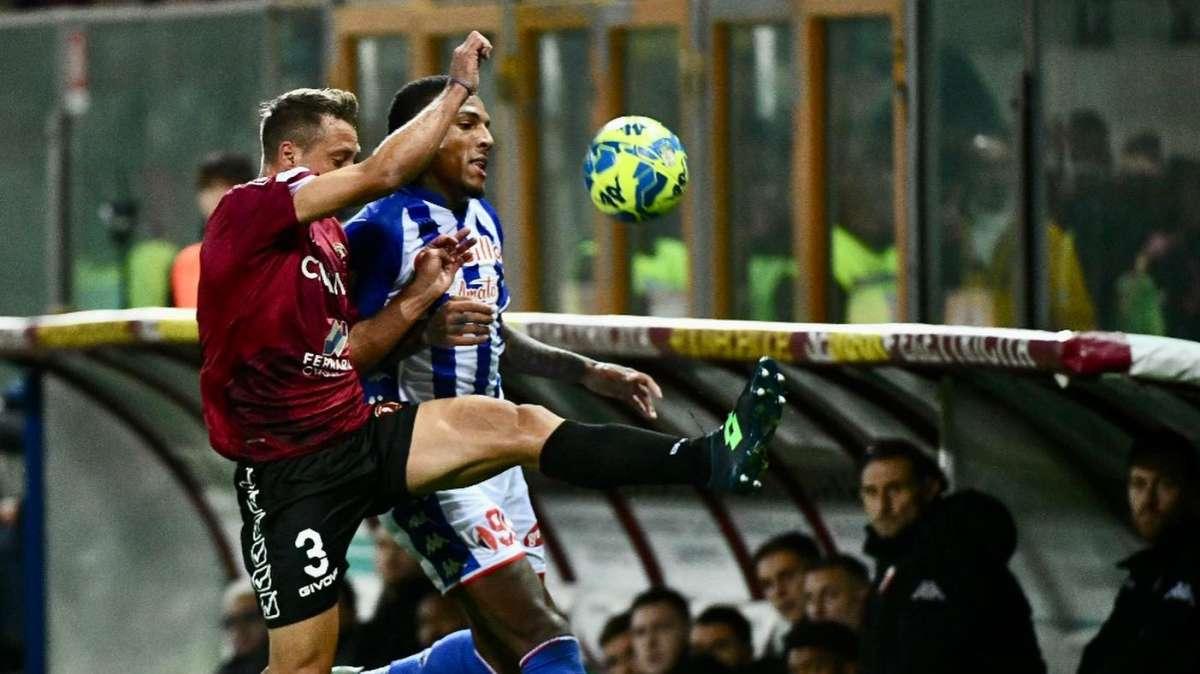 Bari, a Reggio un punto che non dispiace. Tra Var e futuro...