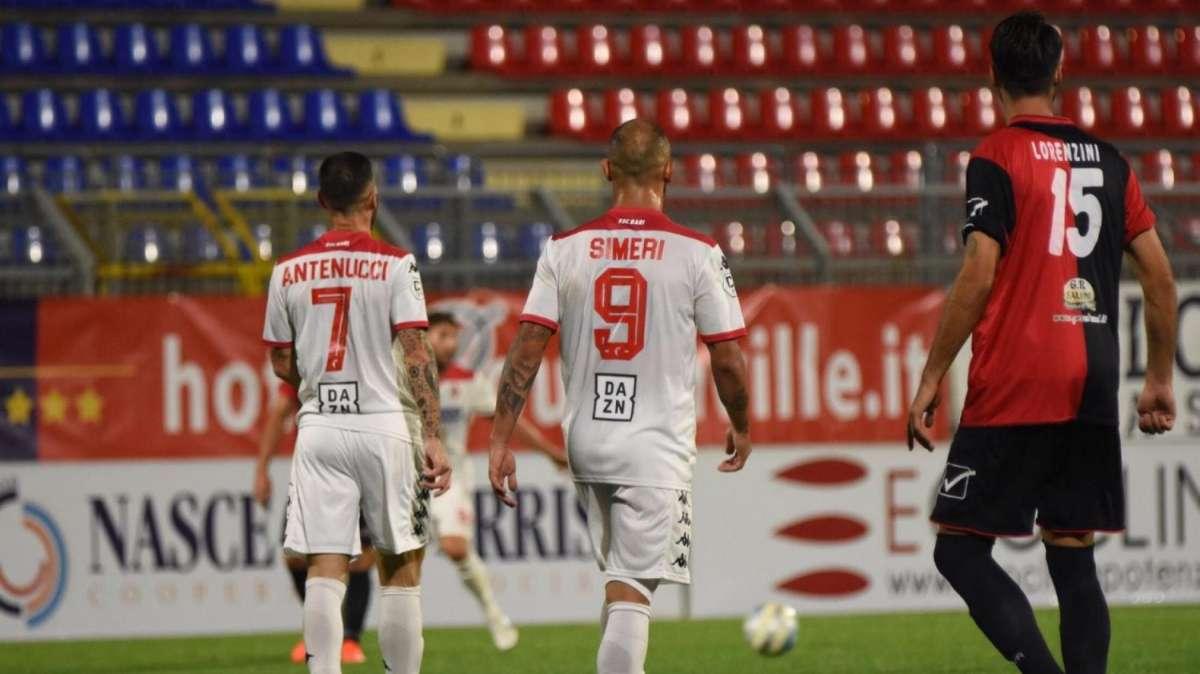 Chi sale e chi scende - Simeri ed Antenucci si invertono i ruoli, brilla Hamlili. Ancora in ritardo Floriano