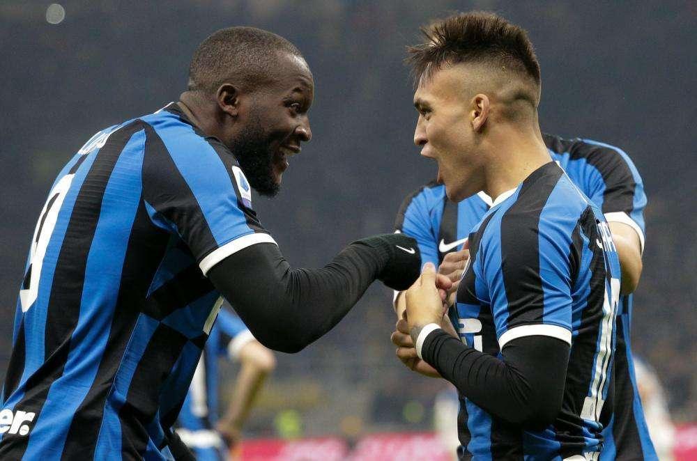 Il Bari rallenta, la coppia Antenucci-Simeri no: in Italia più gol di Ronaldo-Dybala, agganciati Lukaku e Martinez