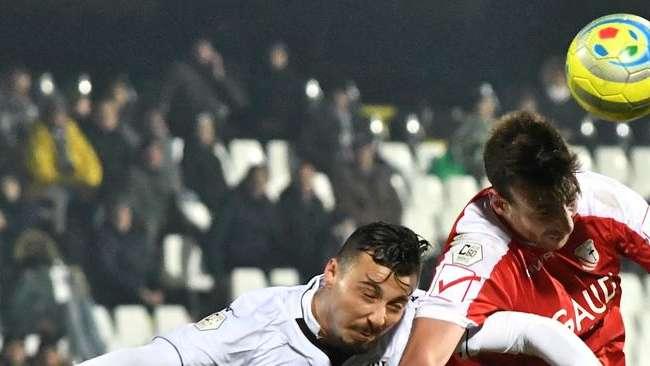 Una poltrona per due: Cianci o Montalto? Il Bari cerca un ariete, ma c'è il nodo Simeri