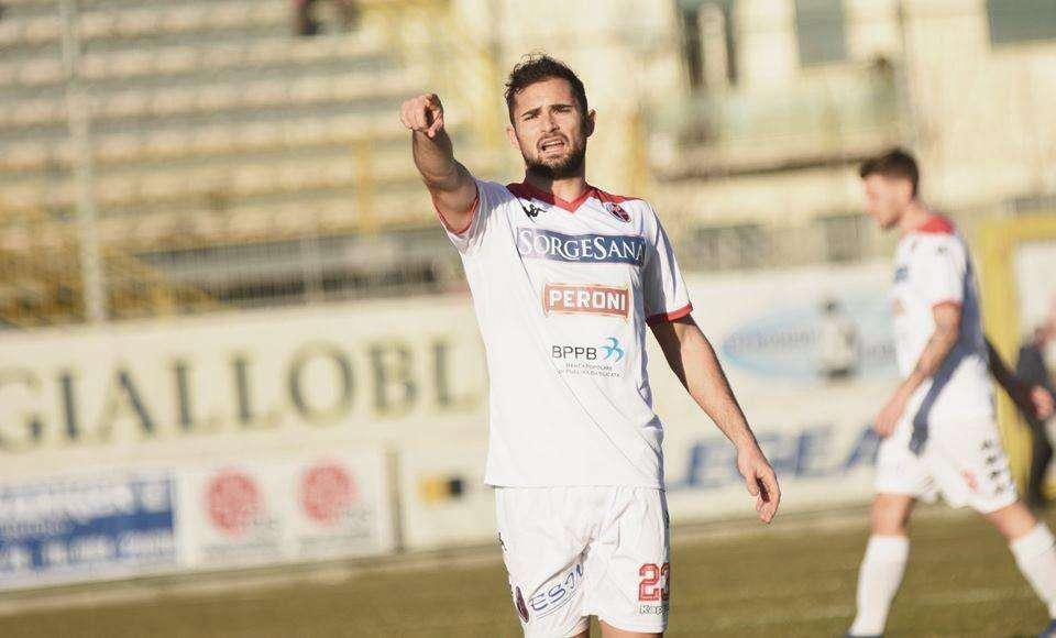 Ag. Schiavone a TuttoBari: "Ha voglia di confermarsi. Il gol? Arriverà, ma non è ossessionato. Con la città…"