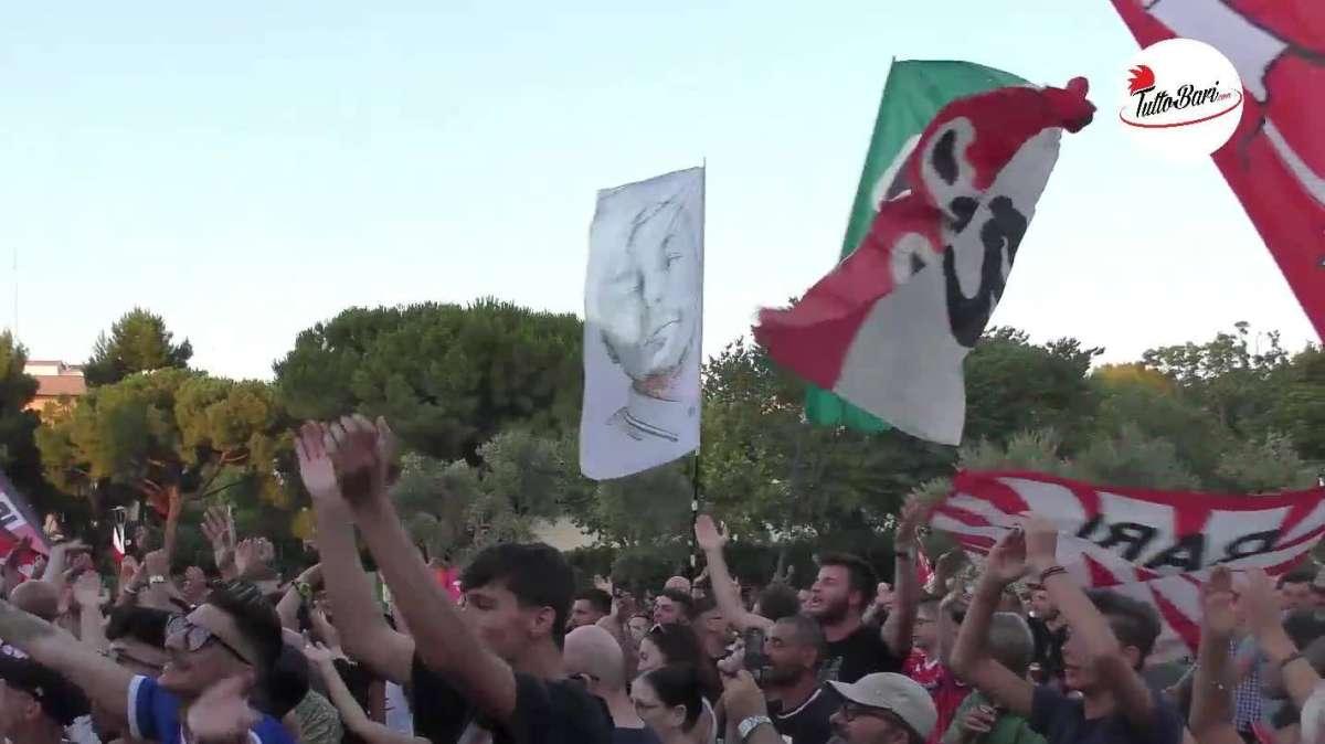 VIDEO - Festa fra i tifosi. I Seguaci al Parco 2 Giugno