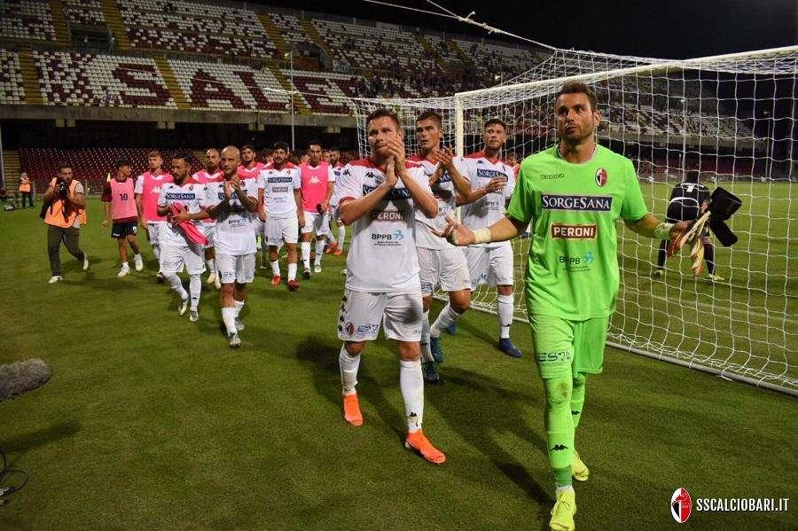 Antenucci segna, Frattali sbaglia. Le pagelle dei biancorossi