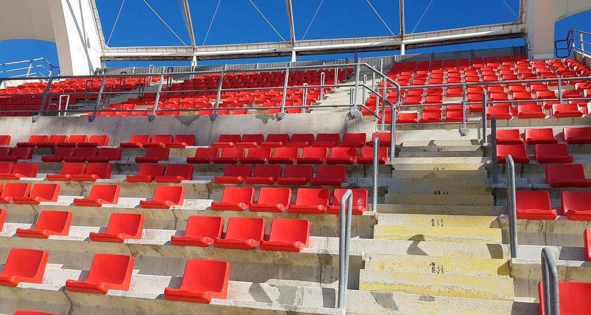 Messi i primi seggiolini allo stadio. Petruzzelli: "Contiamo di finire entro fine mese". FOTO