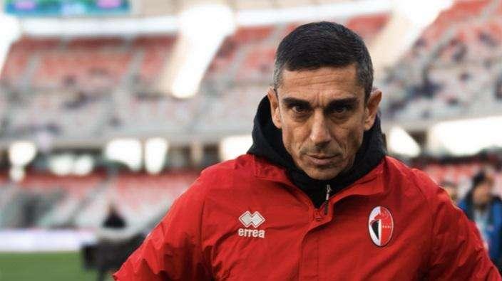 I temi di Bari-Cremonese. Rebus attacco, tornano Benali e Maita. Longo, si attendono risposte. La Cremonese vola. E Pereiro...