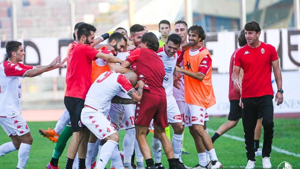 Bari a porta chiusa nei primi tempi. Anche la Paganese ha la panchina lunga. Le curiosità della gara