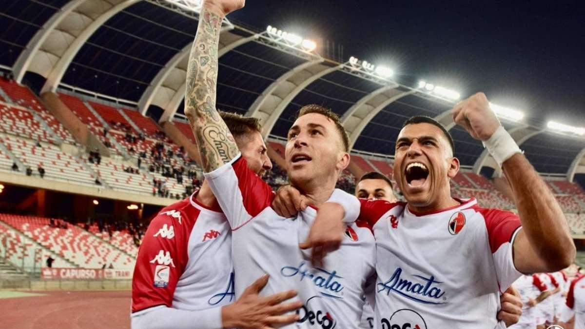 UFFICIALE - Nuova cessione: Terranova va alla Reggina. Il Bari: "Grazie di tutto Ema"