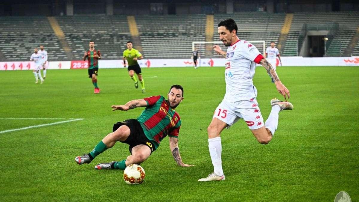Bari e Ternana, numeri a confronto. Umbri miglior attacco d'Italia e miglior difesa, biancorossi meglio in trasferta