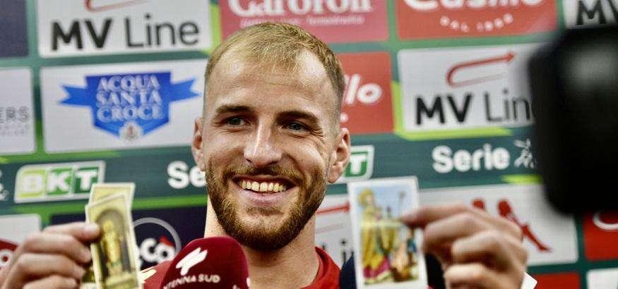 A tutto Sibilli: stasera deve trascinare. Undici gol fin qui (e un colpo prediletto)