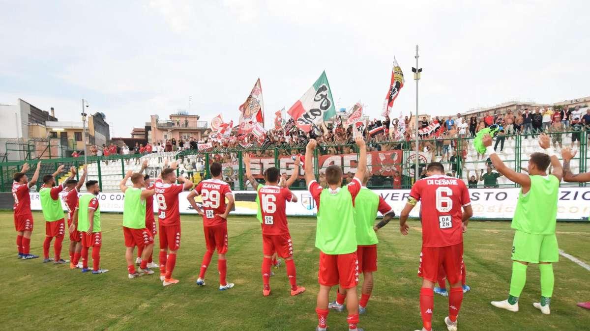 Sicula Leonzio-Bari 0-2, in rete Antenucci e D'Ursi. Salva Frattali