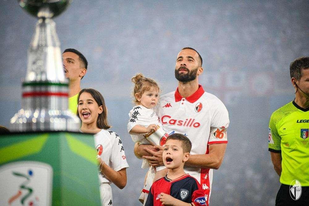 Di Cesare e il ricordo di Bari-Cagliari. Il capitano lascia in lacrime la conferenza