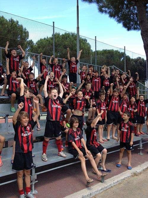 A Bari il 'Milan Junior Camp' dal 9 al 22 Giugno
